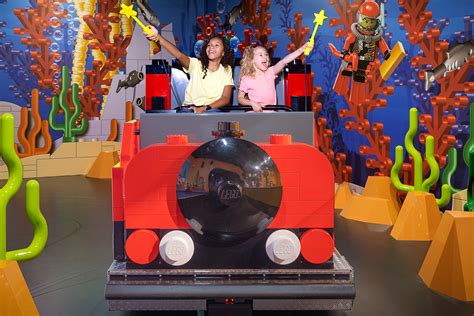 Imagination Express: A Whistling Steam Engine Journey Through Creativity!